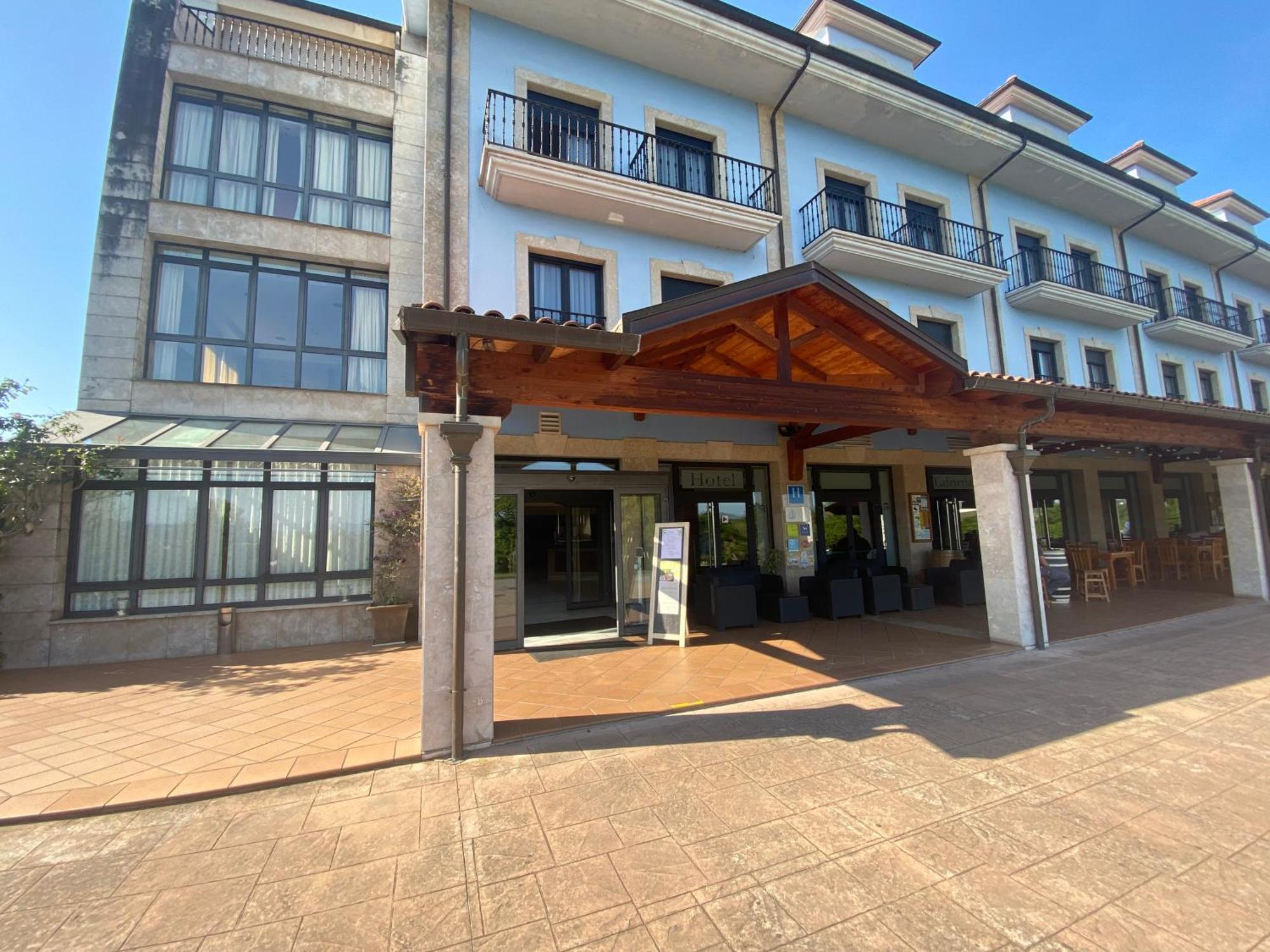Hotel Cristina 노레나 외부 사진